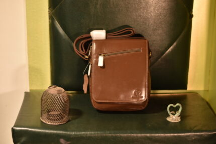 Handcrafted Genuine Leather Sling Bag – Stylish, Durable & Perfect for Daily Use (5937)